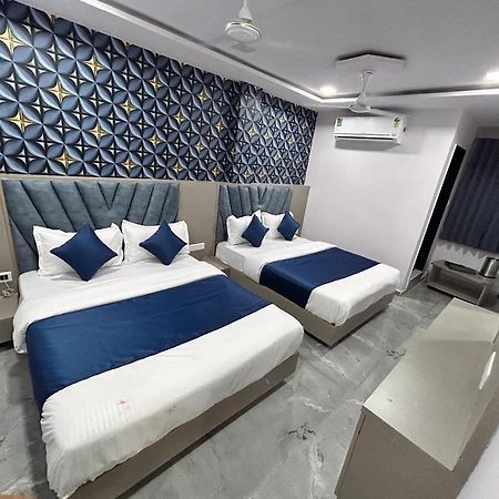 Hotel Kingdom Гандинагар Экстерьер фото