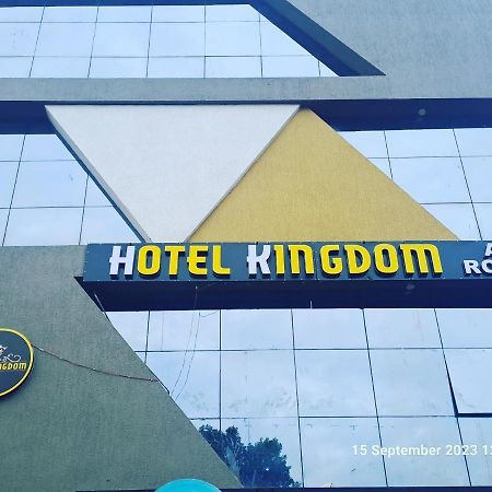 Hotel Kingdom Гандинагар Экстерьер фото