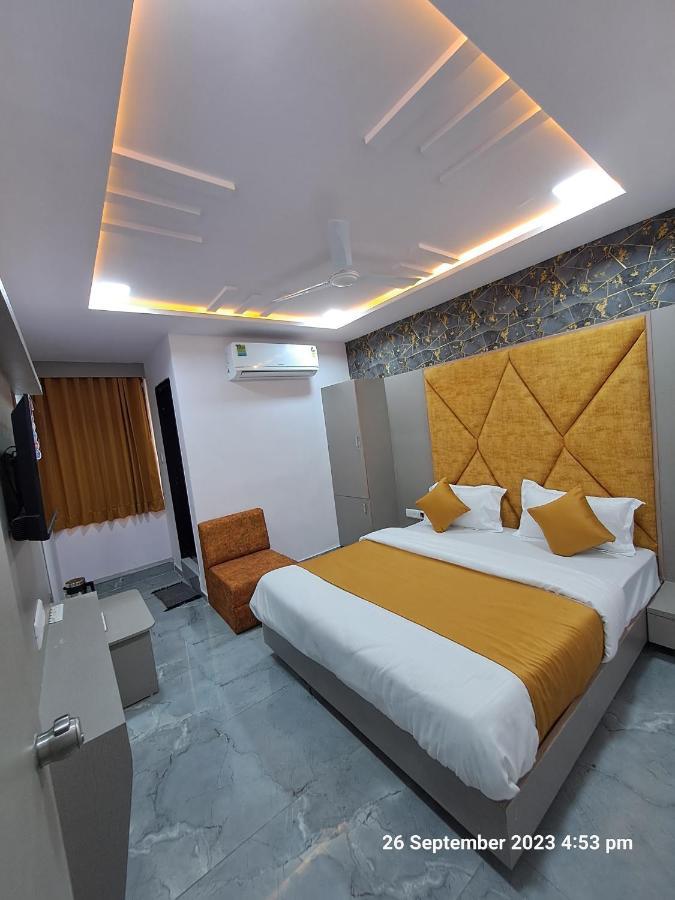 Hotel Kingdom Гандинагар Экстерьер фото