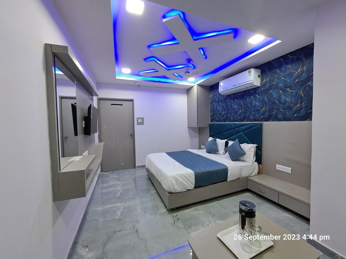 Hotel Kingdom Гандинагар Экстерьер фото